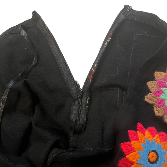 Judith March Festival Granny Square Crochet Mini Skirt - Picture 9 of 12